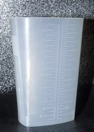 Care Line Graduated Container Triangular Polypropylene 1,000 mL (32 oz.) - M-307597-486 - Each