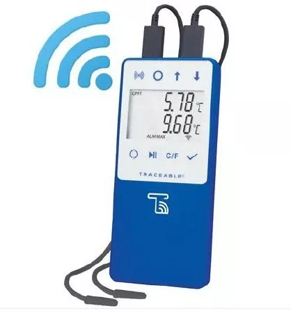Cole-Parmer Inst. Datalogging Refrigerator / Freezer Thermometer with Alarm Traceable Memory-Loc™ Fahrenheit / Celsius -58° to +158°F (-50° to +70°C) 2 Glycol Bottle Probes Multiple Mounting Options Battery Operated - M-980772-2599 - Each