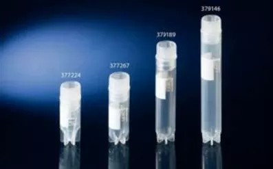 Fisher Scientific Cryogenic Vial Nunc™ CryoTube™ Polypropylene 1.8 mL Screw Cap - M-477246-4451 - Pack of 500