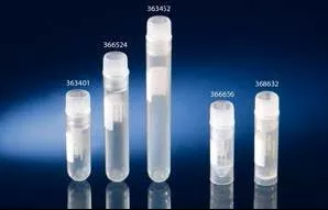 Fisher Scientific Cryogenic Vial Nunc™ CryoTube™ Polypropylene 1 mL Screw Cap - M-477245-4820 - Pack of 500