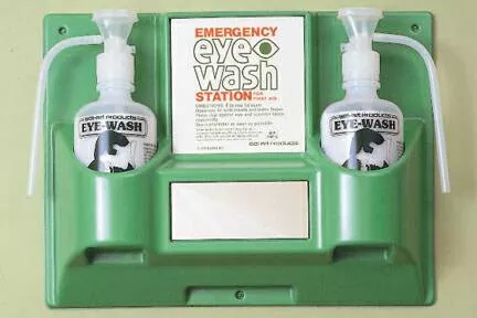 Fisher Scientific Eyewash Station Wall Mount Dual 32 oz. Bottles - M-208882-2426 - Each